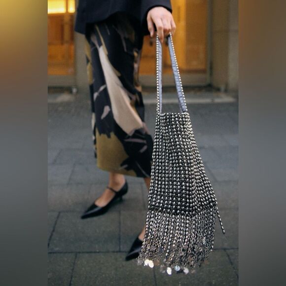 ZARA METAL APPLIQUÉS SHOULDER BAG - Picture 1 of 8